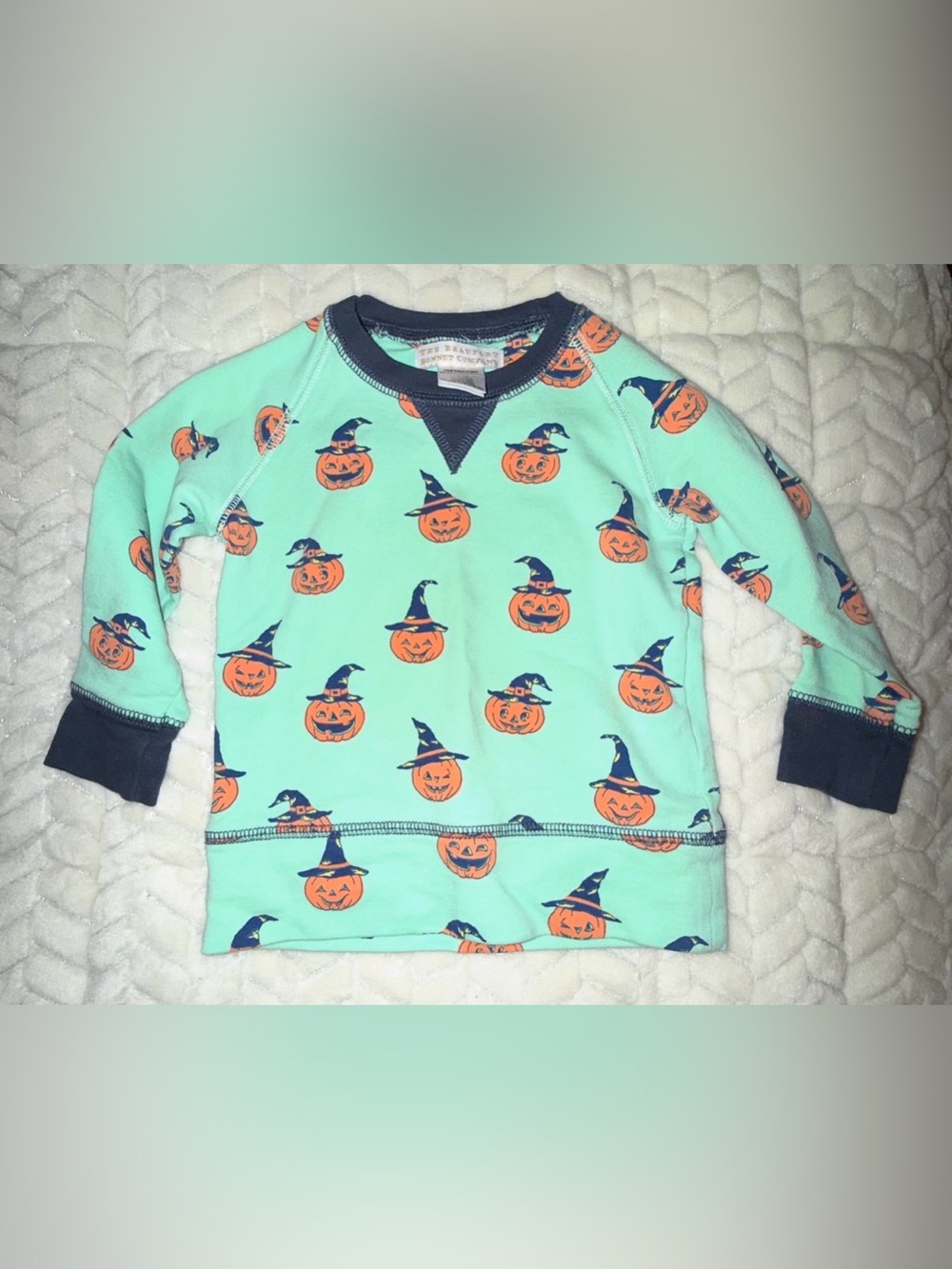 TBBC Cassidy Comfy Crewneck in “Olde Jolly Jack O' Lantern" print, sz 12-18 mos